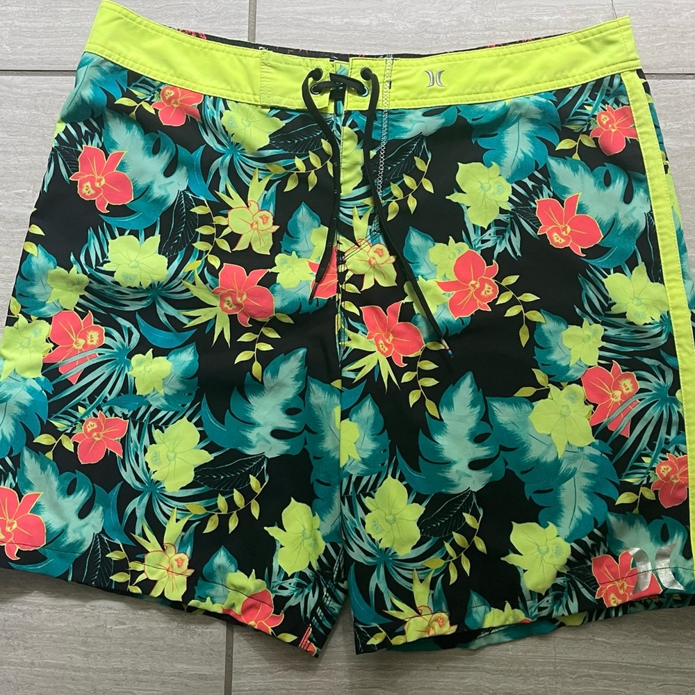 Hurley Phantom Men’s board shorts/swim trunks